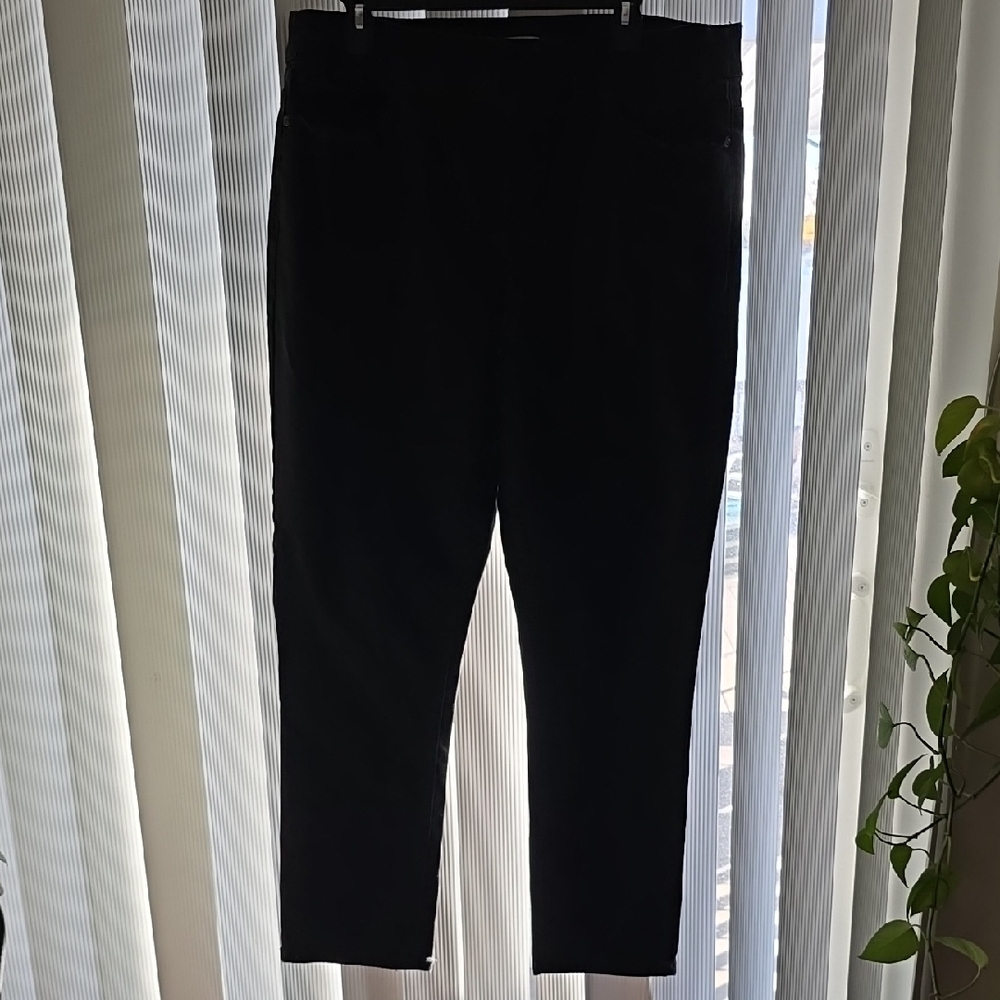 Croft & Barrow Black Stretch Pull On Jeans Size 16